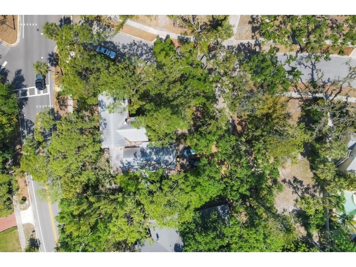 2315 Mcclellan Parkway Sarasota FL 34239 A4659498 image29