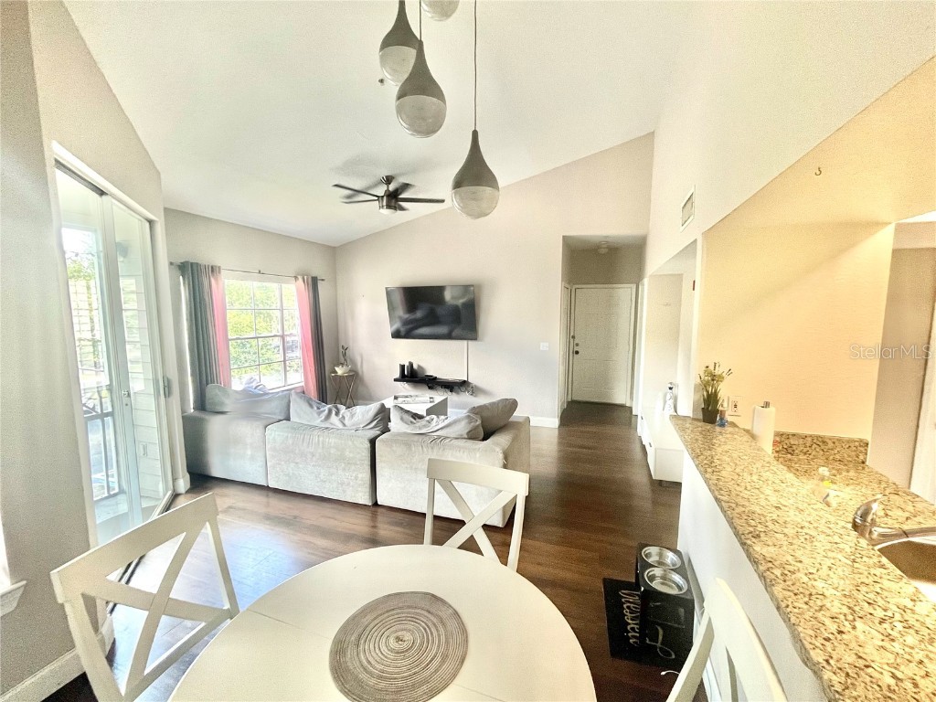 2315 Midtown Terrace #1423 Orlando FL 32839 O6337797 image5