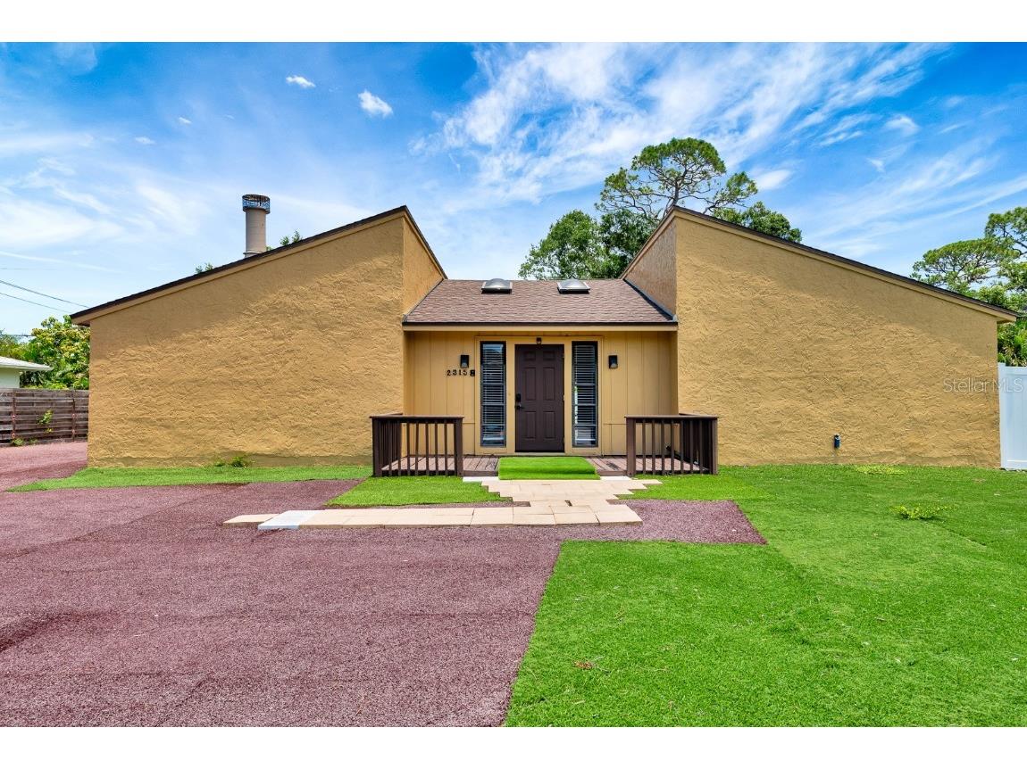 2315 Riverwood Pines Drive Sarasota FL 34231 A4656190 image1