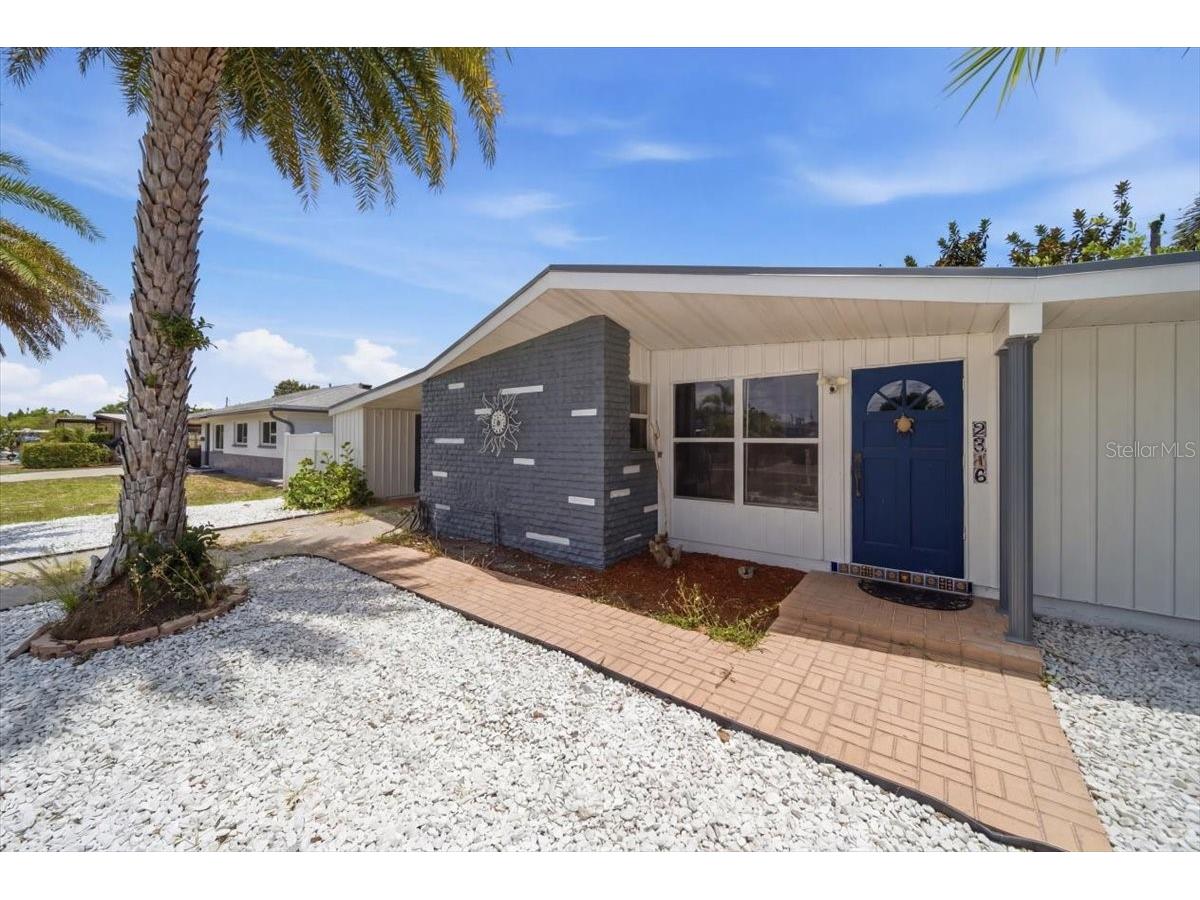 2316 Holyoke Avenue Bradenton FL 34207 A4698336 image2