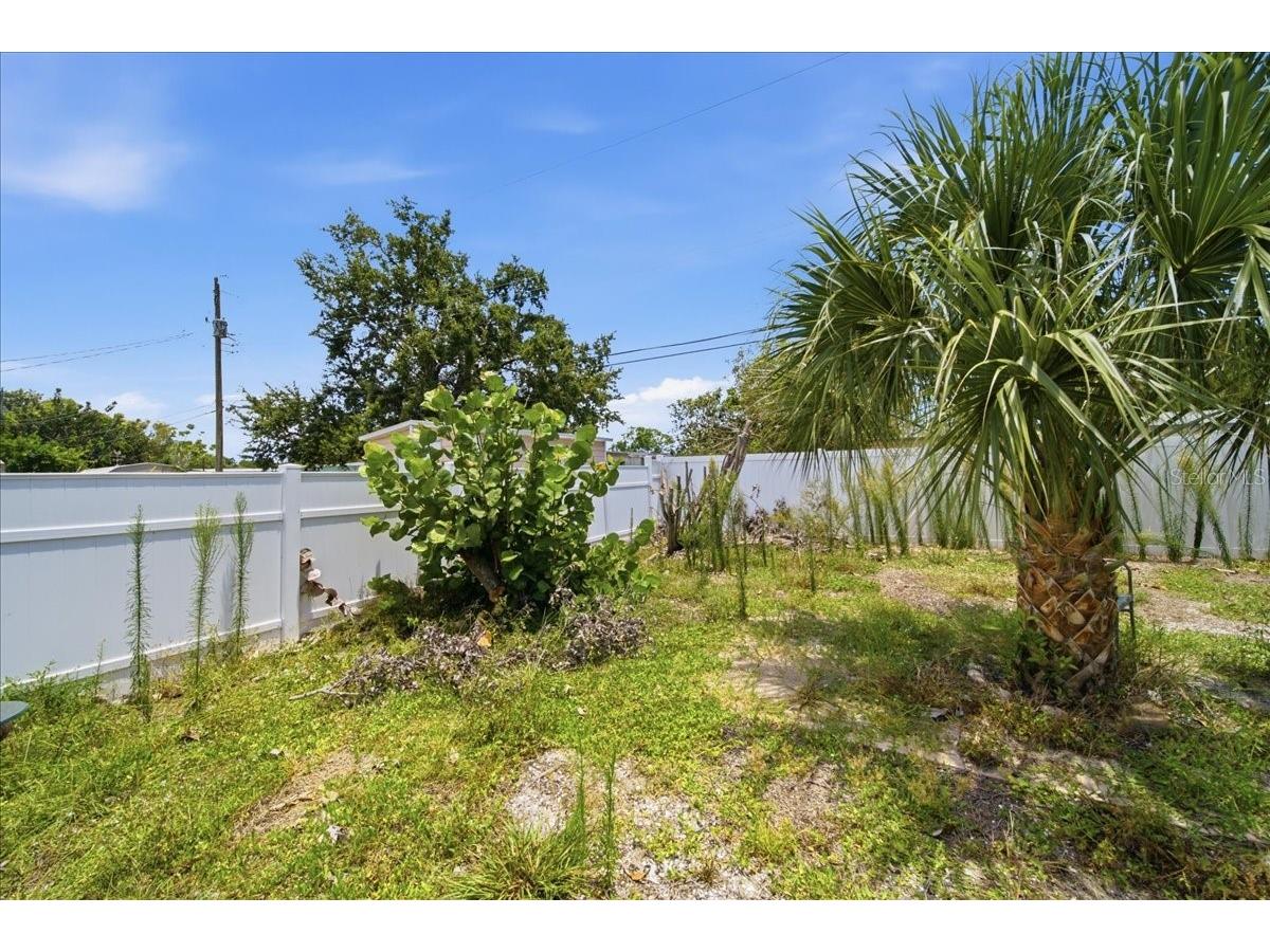 2316 Holyoke Avenue Bradenton FL 34207 A4698336 image27