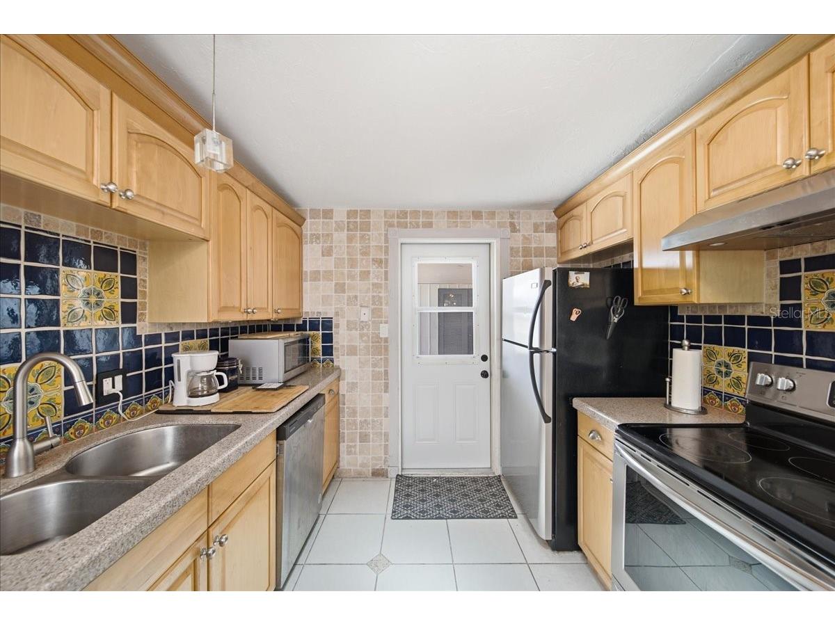 2316 Holyoke Avenue Bradenton FL 34207 A4698336 image9