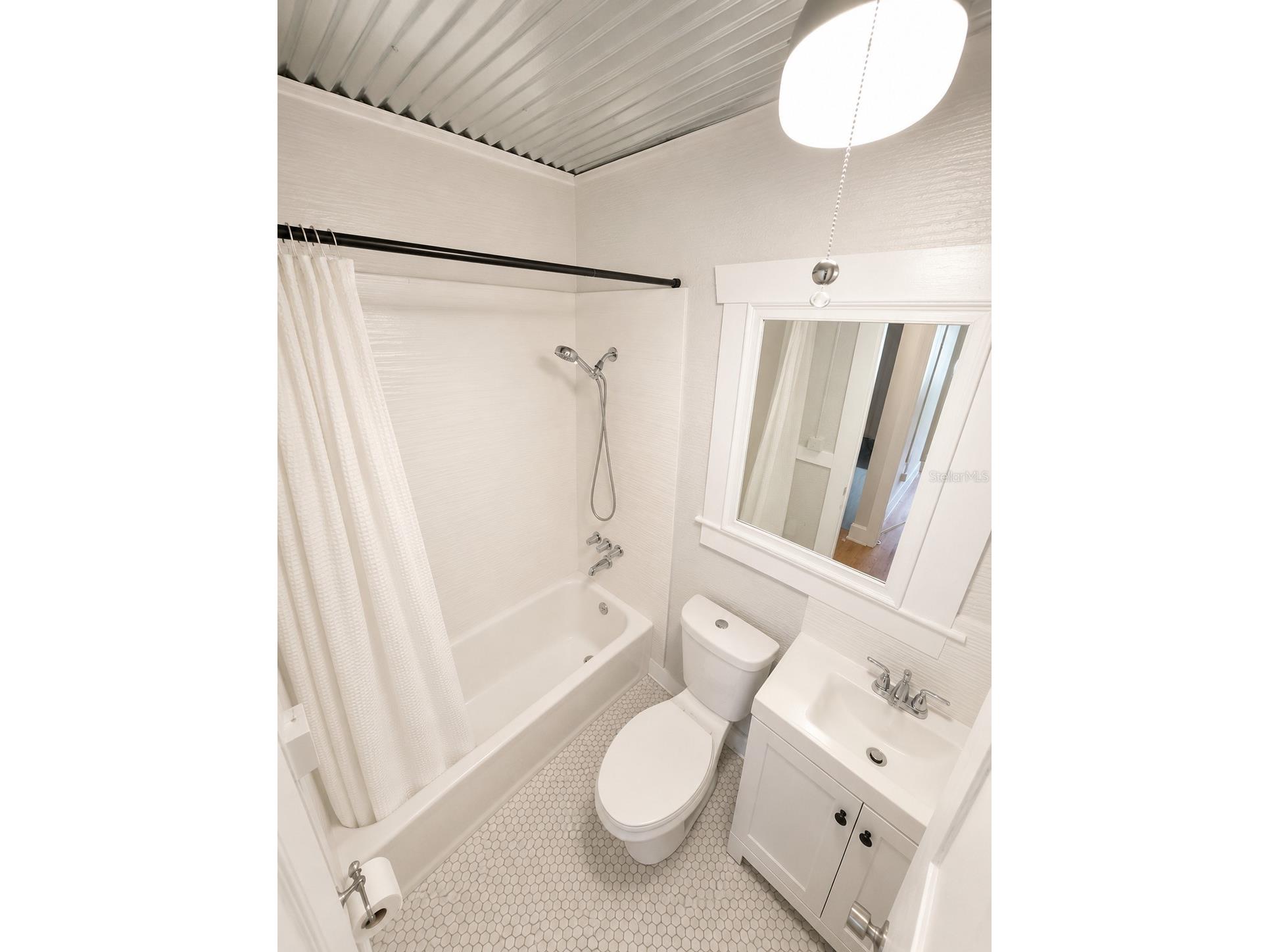 2316 N Highland Avenue Tampa FL 33602 TB8520542 image6