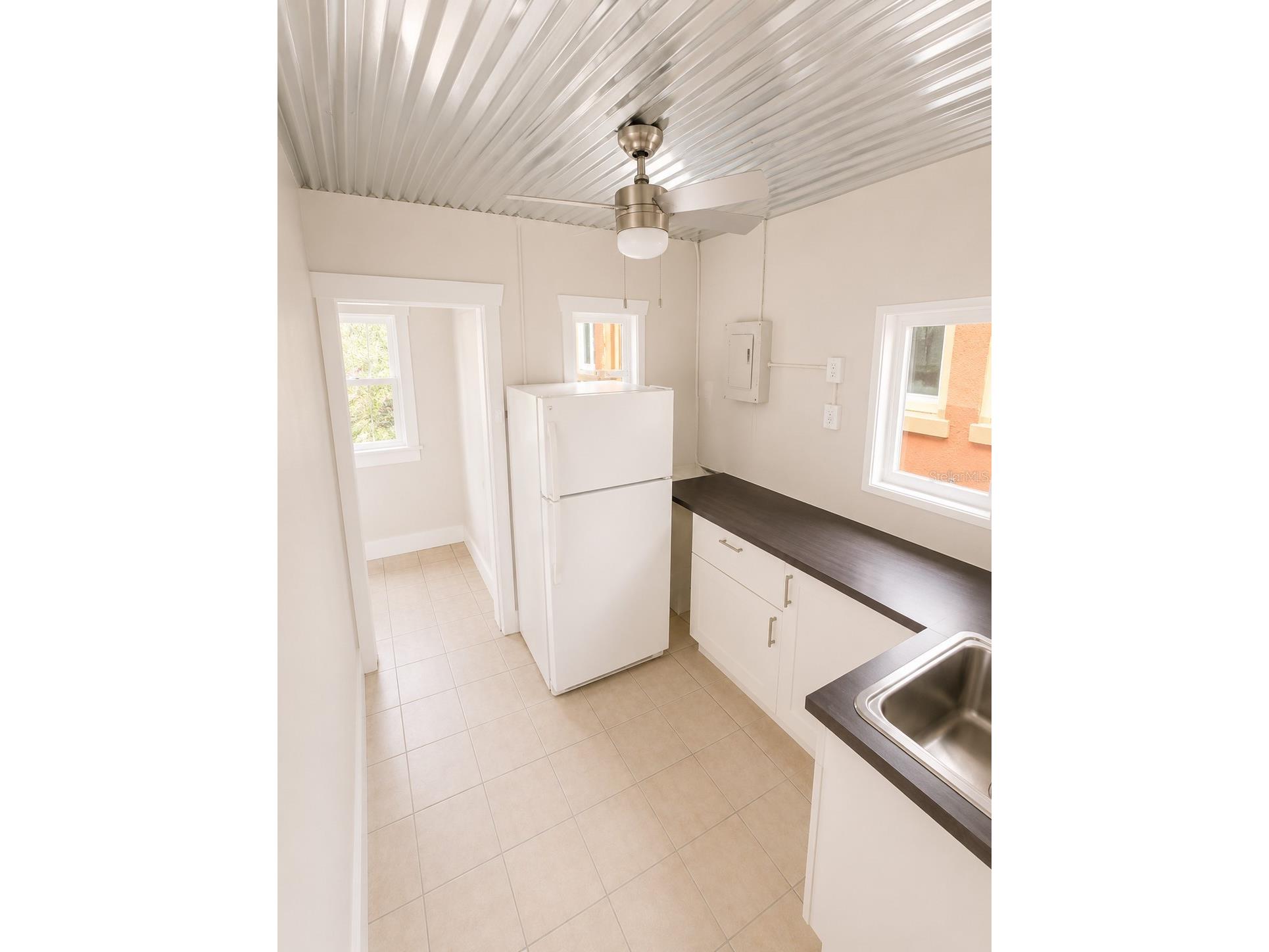 2316 N Highland Avenue Tampa FL 33602 TB8520542 image7
