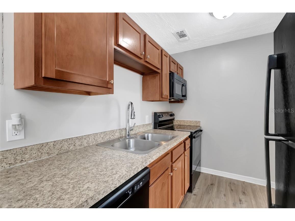 2317 E 110th Avenue Tampa FL 33612 TB8455393 image11