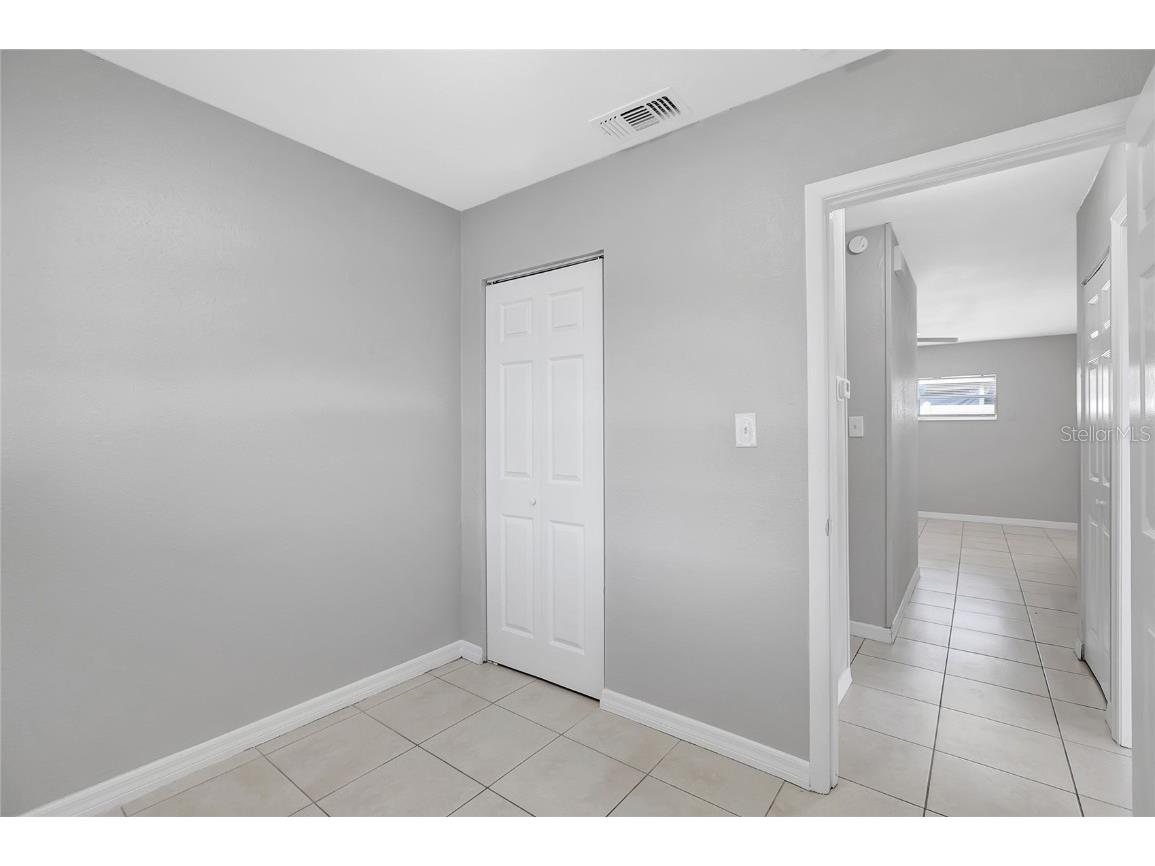 2317 E 110th Avenue Tampa FL 33612 TB8455393 image19