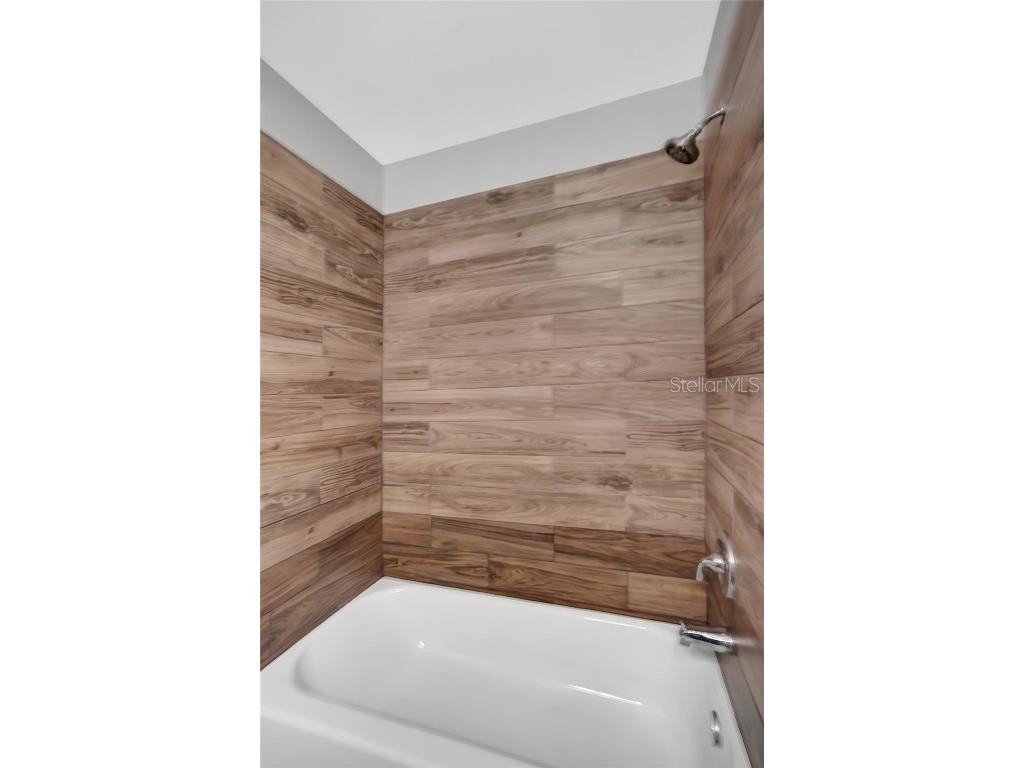 2317 E 110th Avenue Tampa FL 33612 TB8455393 image22