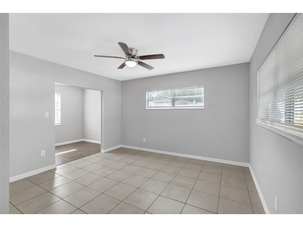 2317 E 110th Avenue Tampa FL 33612 TB8455393 image5