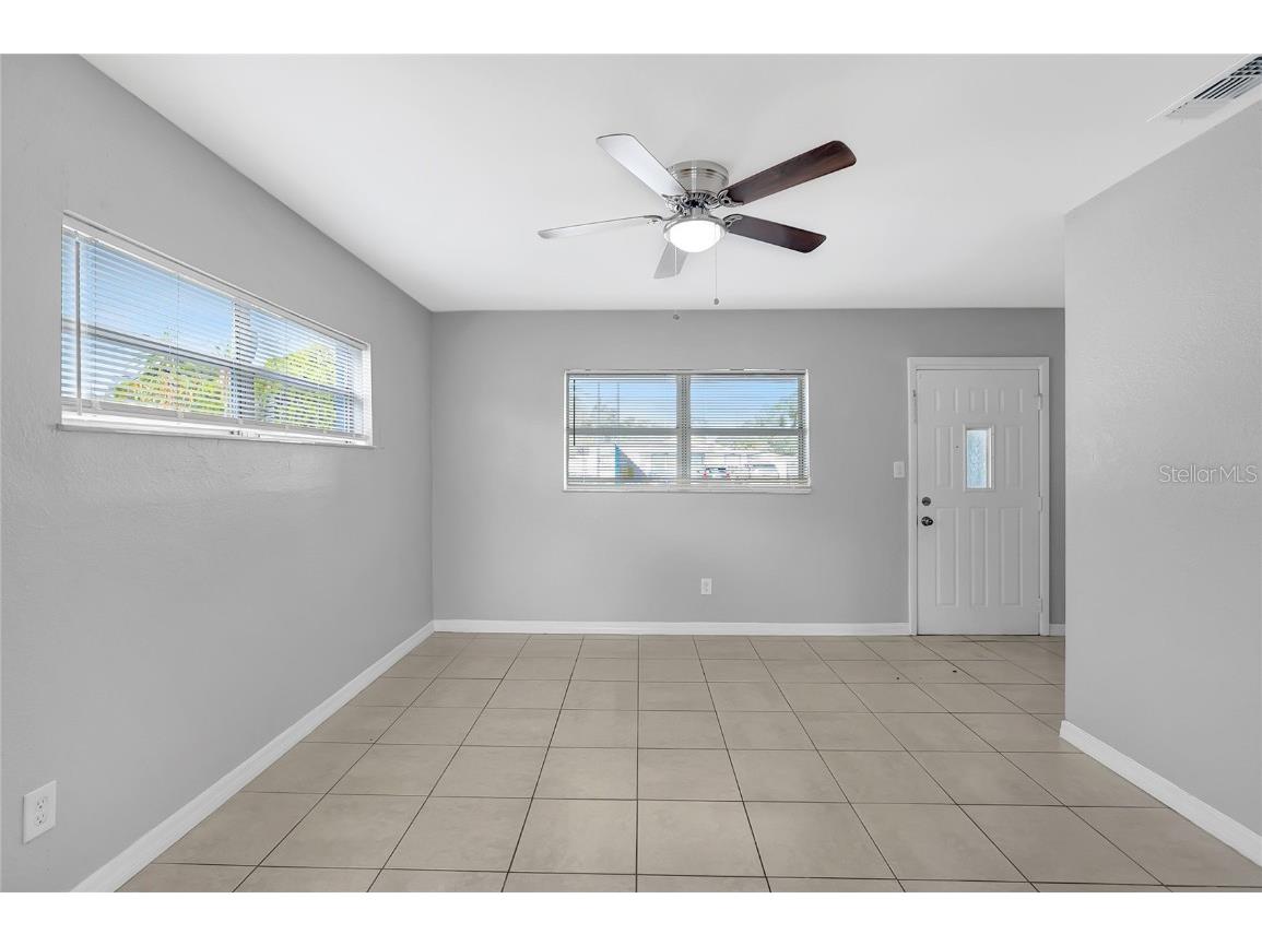 2317 E 110th Avenue Tampa FL 33612 TB8455393 image7