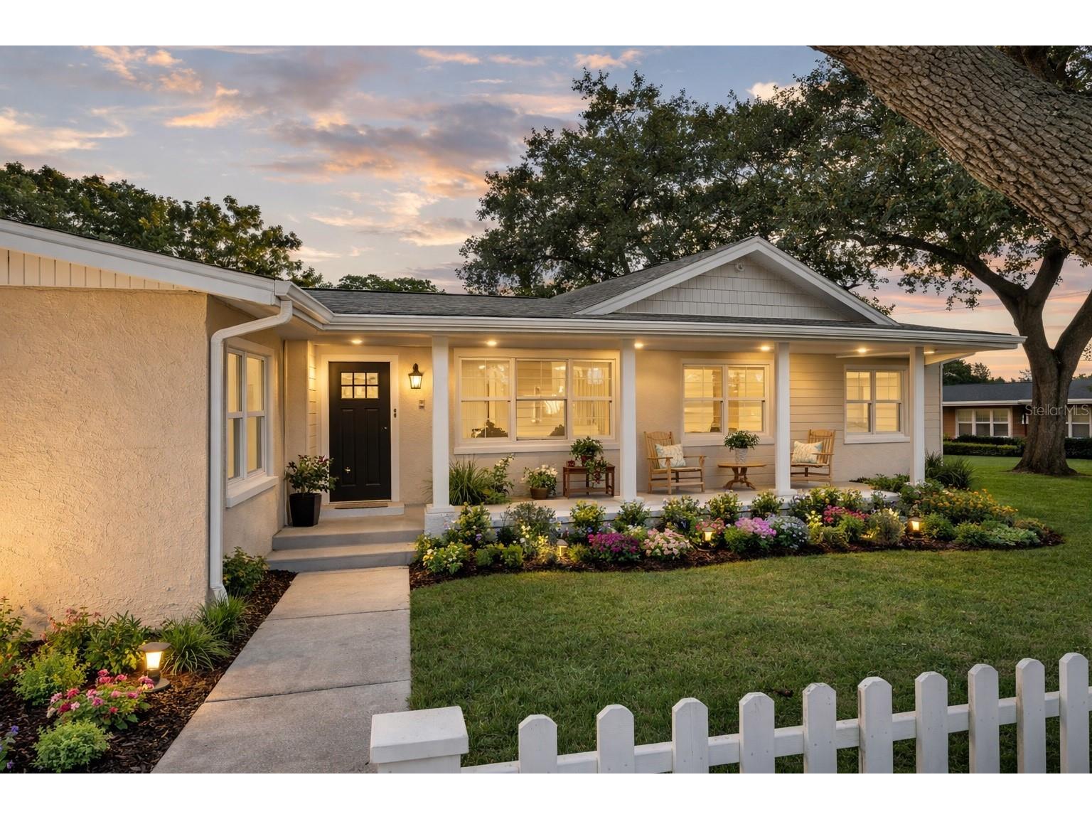 2317 Grove Street Sarasota FL 34239 A4676473 image1