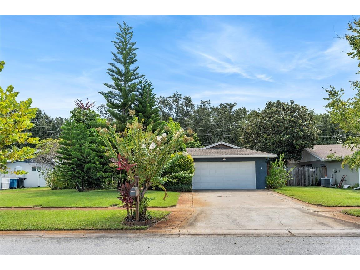 2317 Moore Haven Drive E Clearwater FL 33763 T3466078 image1