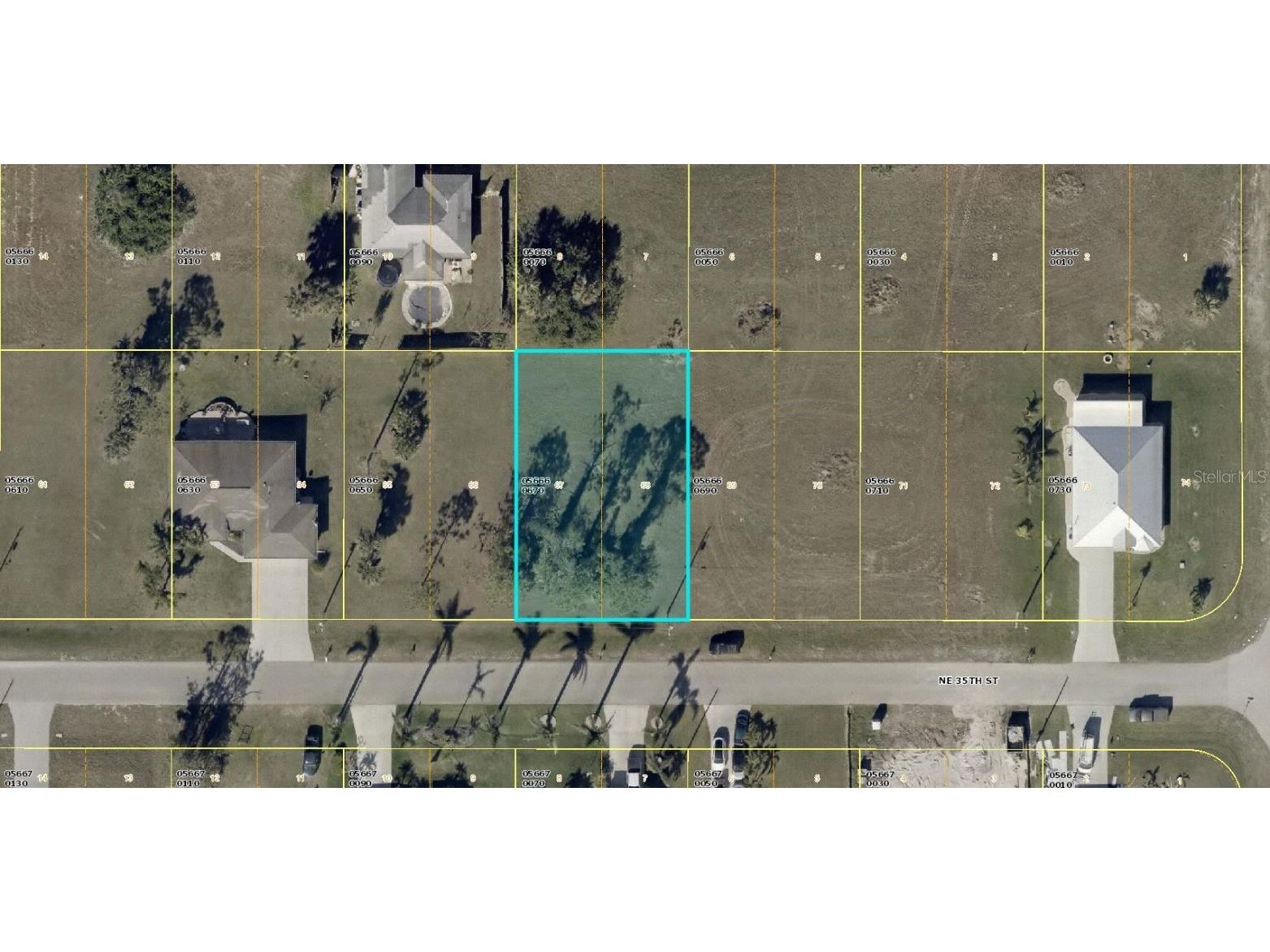 2317 NE 35th Street Cape Coral FL 33909 W7860043 image1