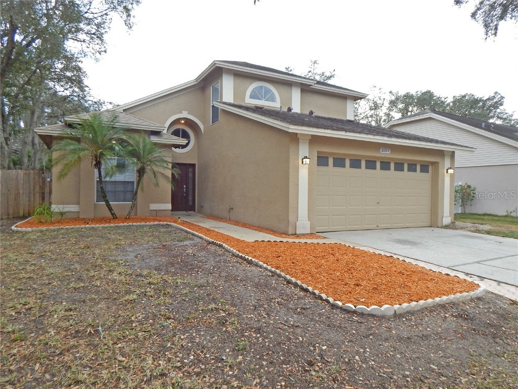 2317 Oakhurst Court Valrico FL 33596 T3539059 image1