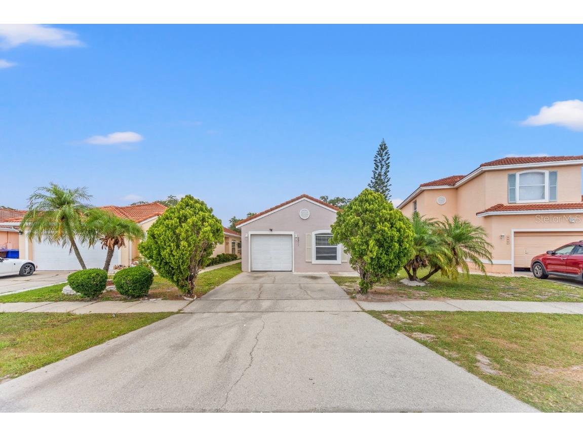 2317 Santa Lucia Street Kissimmee FL 34743 O6275281 image1