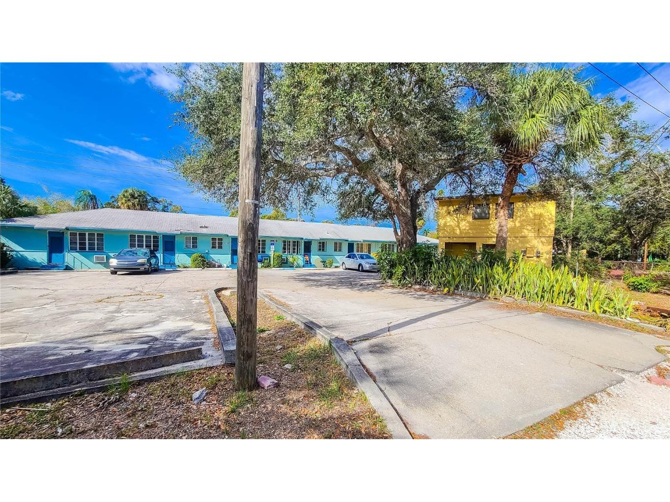 2318 4th Street S Saint Petersburg FL 33705 U8208967 image1