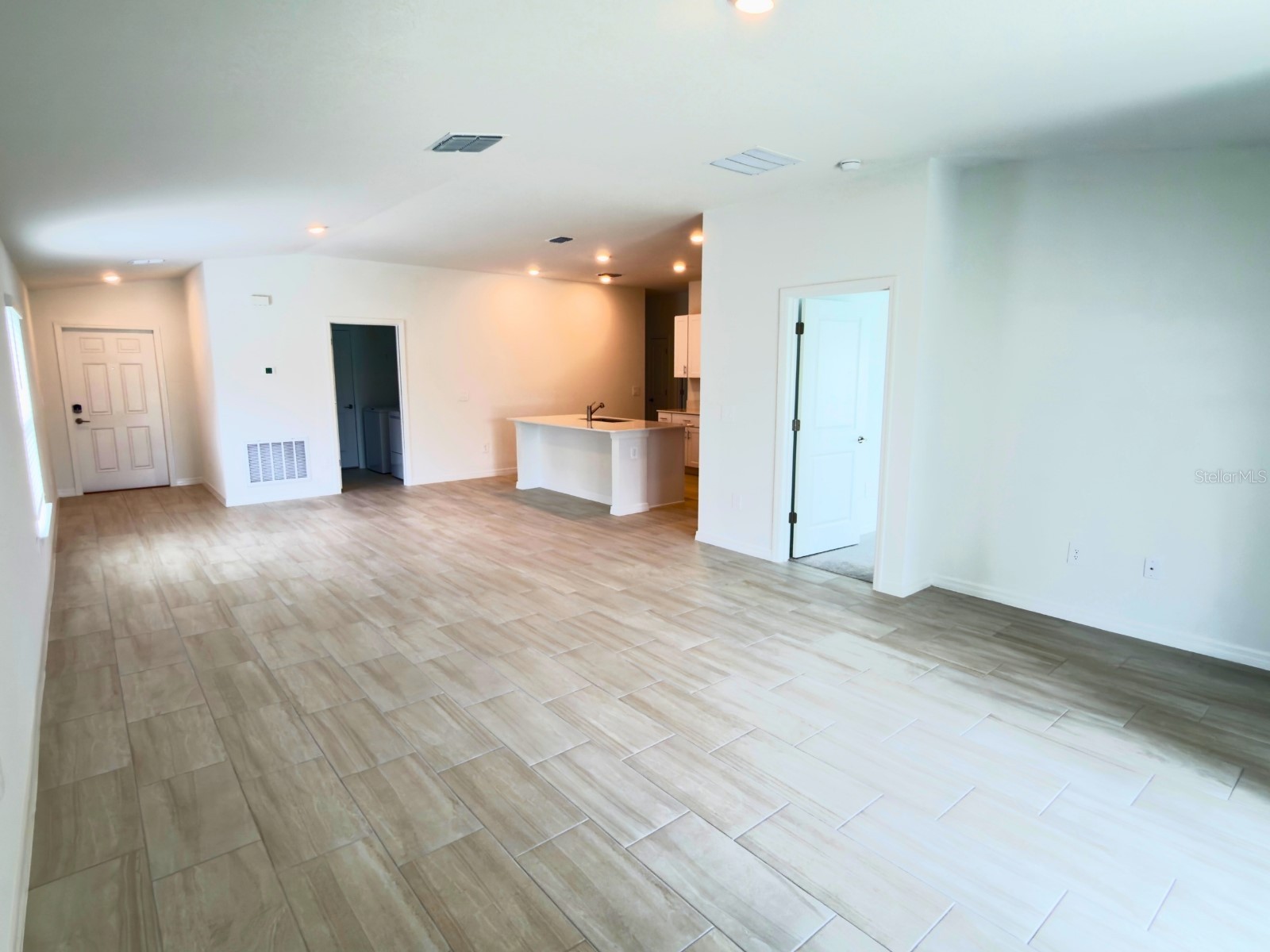 2318 Allium Roseum Lane Plant City FL 33565 TB8480143 image6