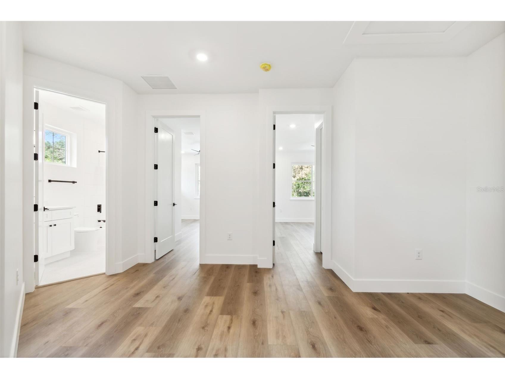 2318 Bay Street Sarasota FL 34237 A4626591 image24