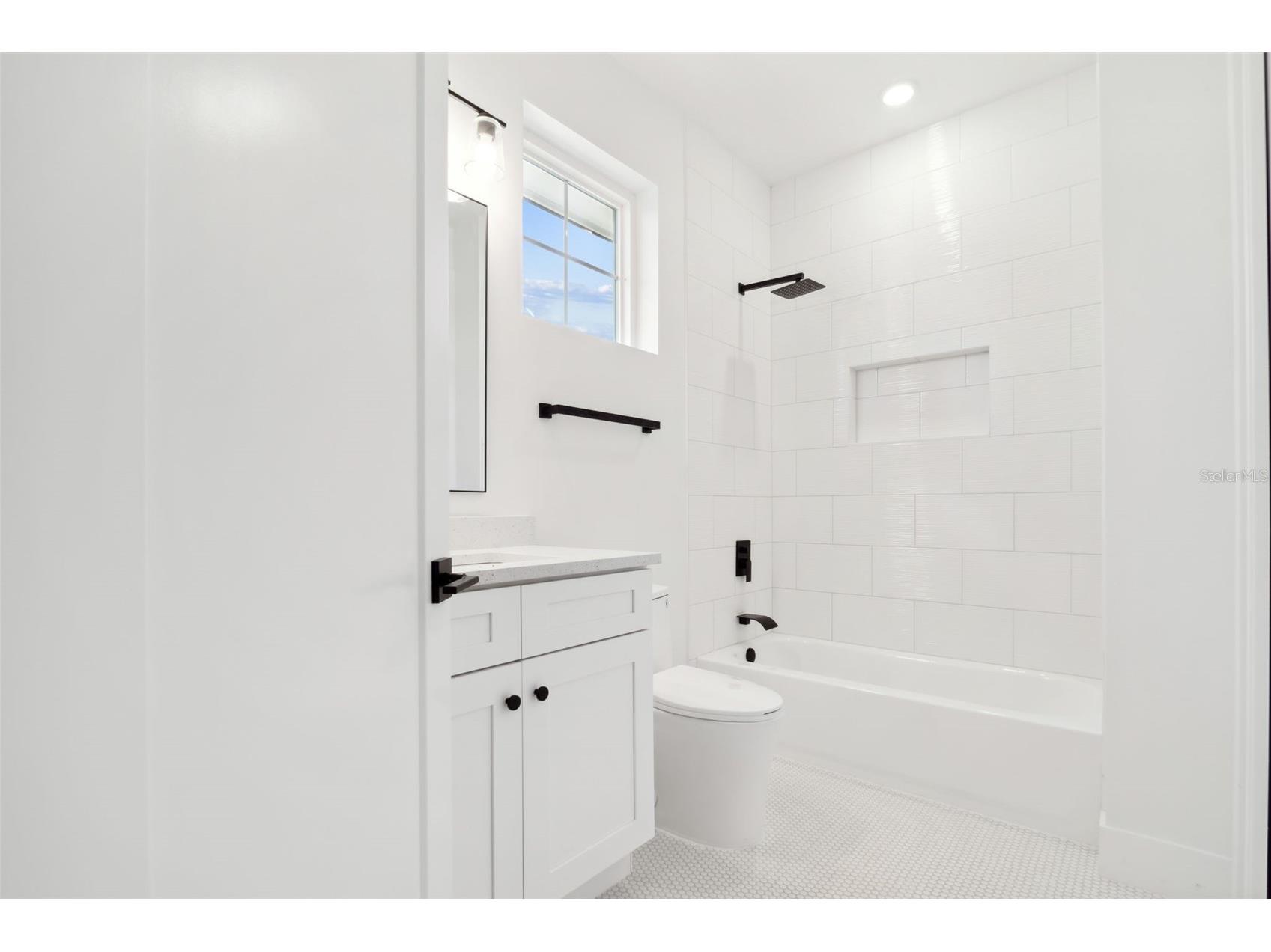 2318 Bay Street Sarasota FL 34237 A4626591 image31