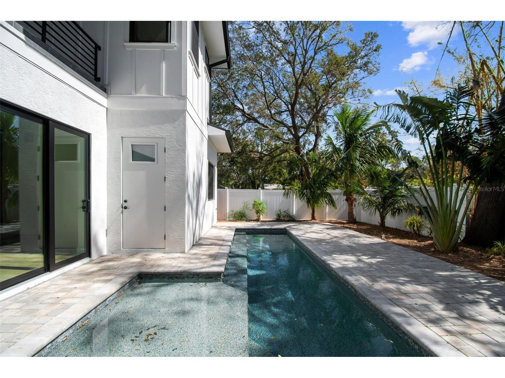 2318 Bay Street Sarasota FL 34237 A4626591 image40