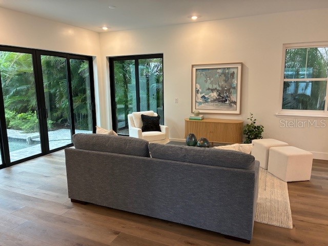 2318 Bay Street Sarasota FL 34237 A4626591 image7