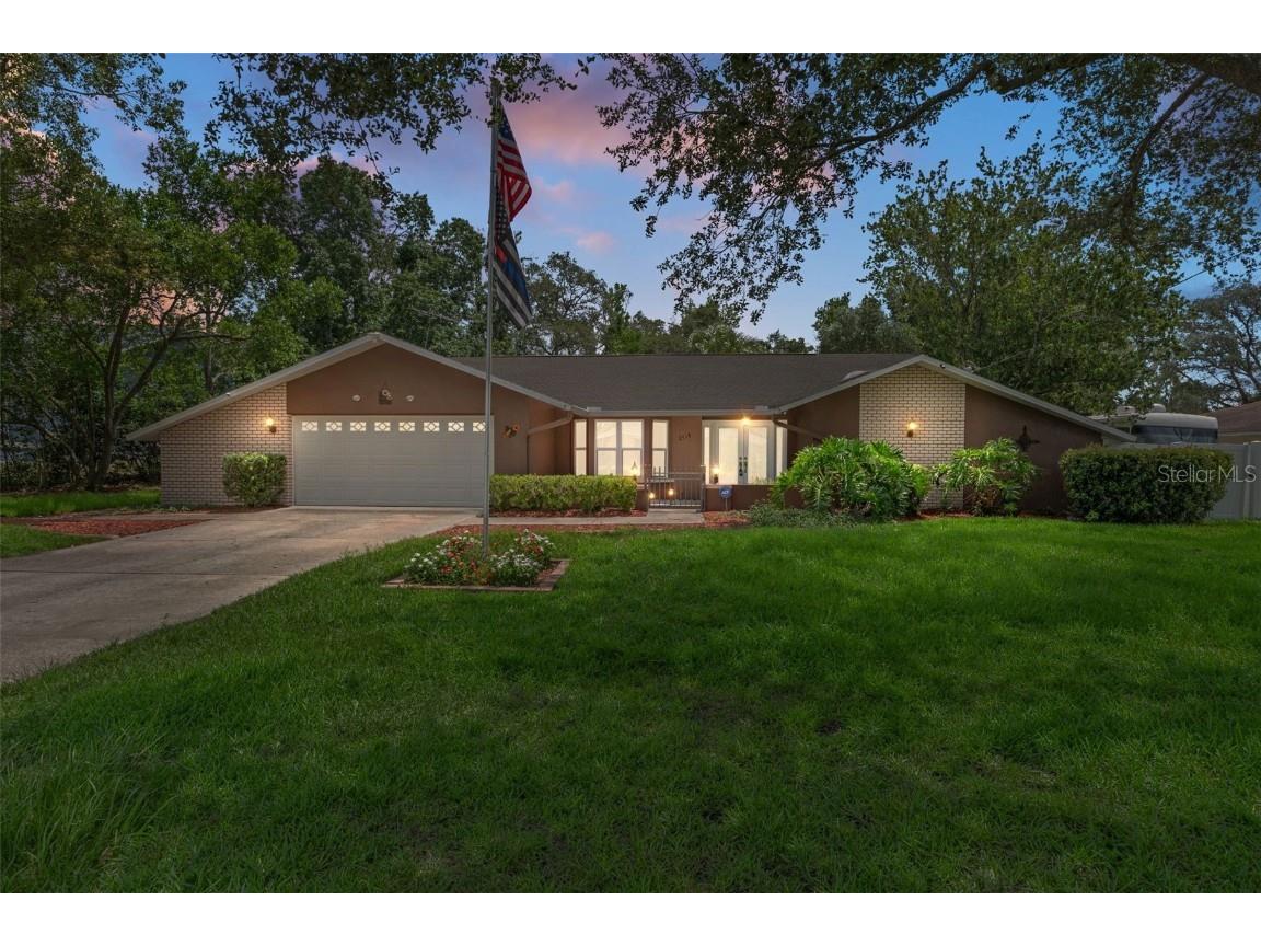 2318 Evenglow Avenue Spring Hill FL 34609 W7877242 image1