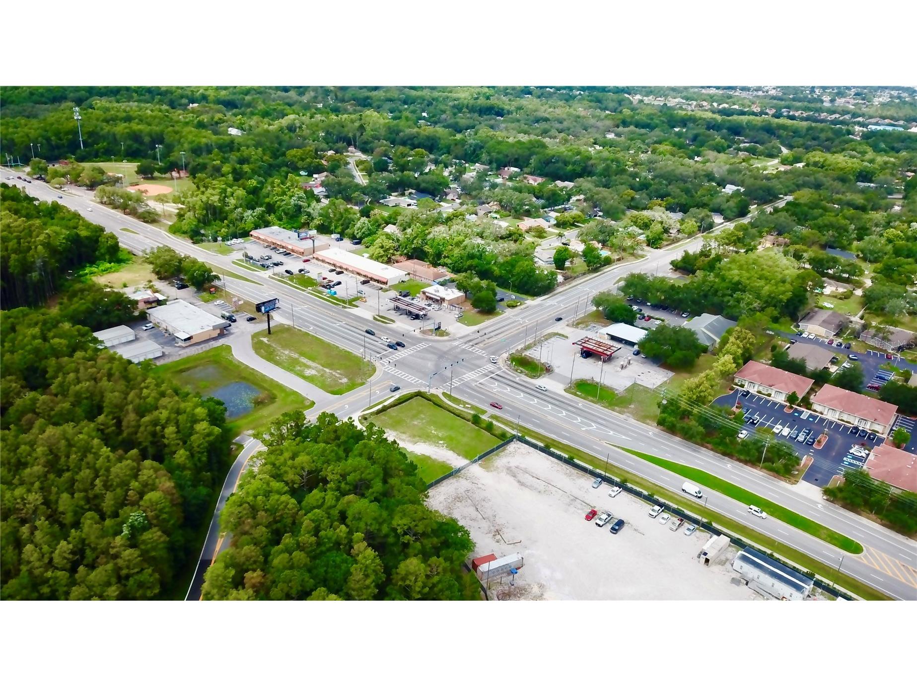 2318 Seven Springs Boulevard New Port Richey FL 34655 W7887423 image6