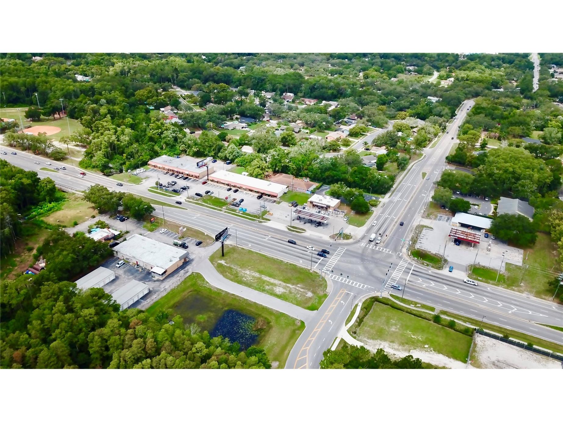 2318 Seven Springs Boulevard New Port Richey FL 34655 W7887423 image8