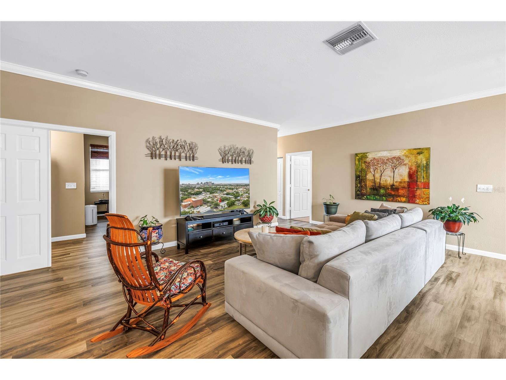2318 W Cherry Street Tampa FL 33607 TB8517149 image15
