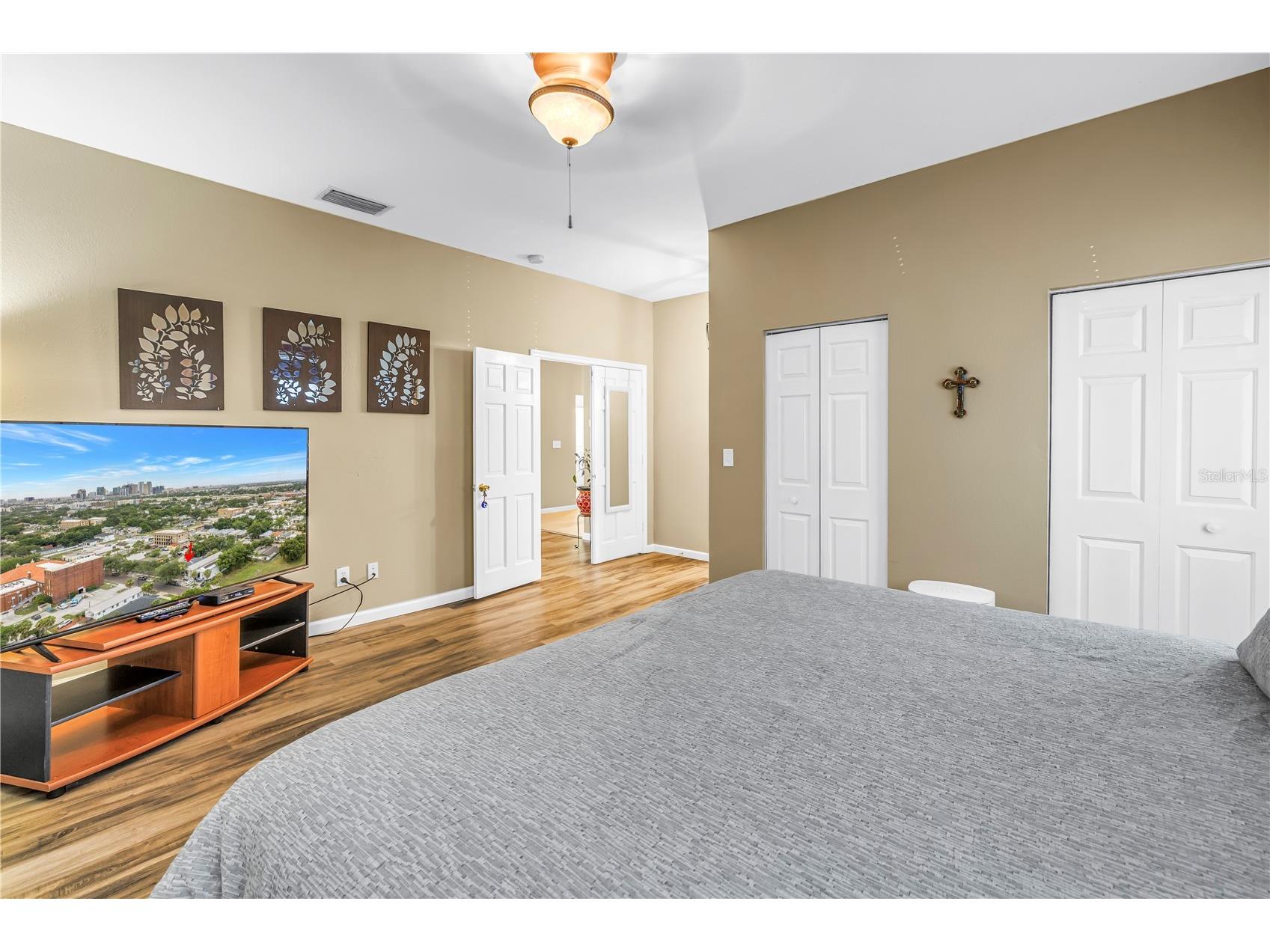 2318 W Cherry Street Tampa FL 33607 TB8517149 image18