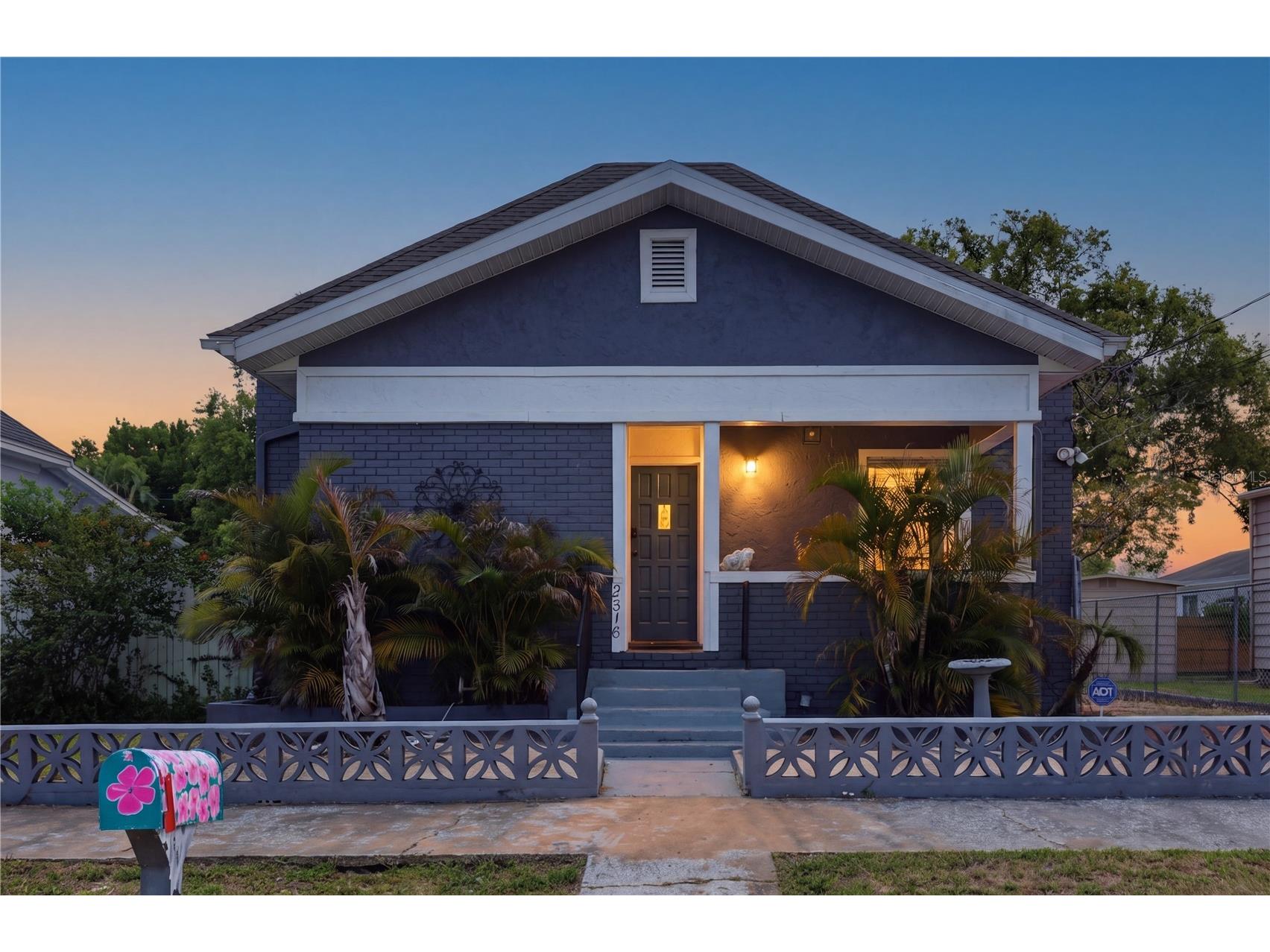 2318 W Cordelia Street Tampa FL 33607 TB8498353 image1