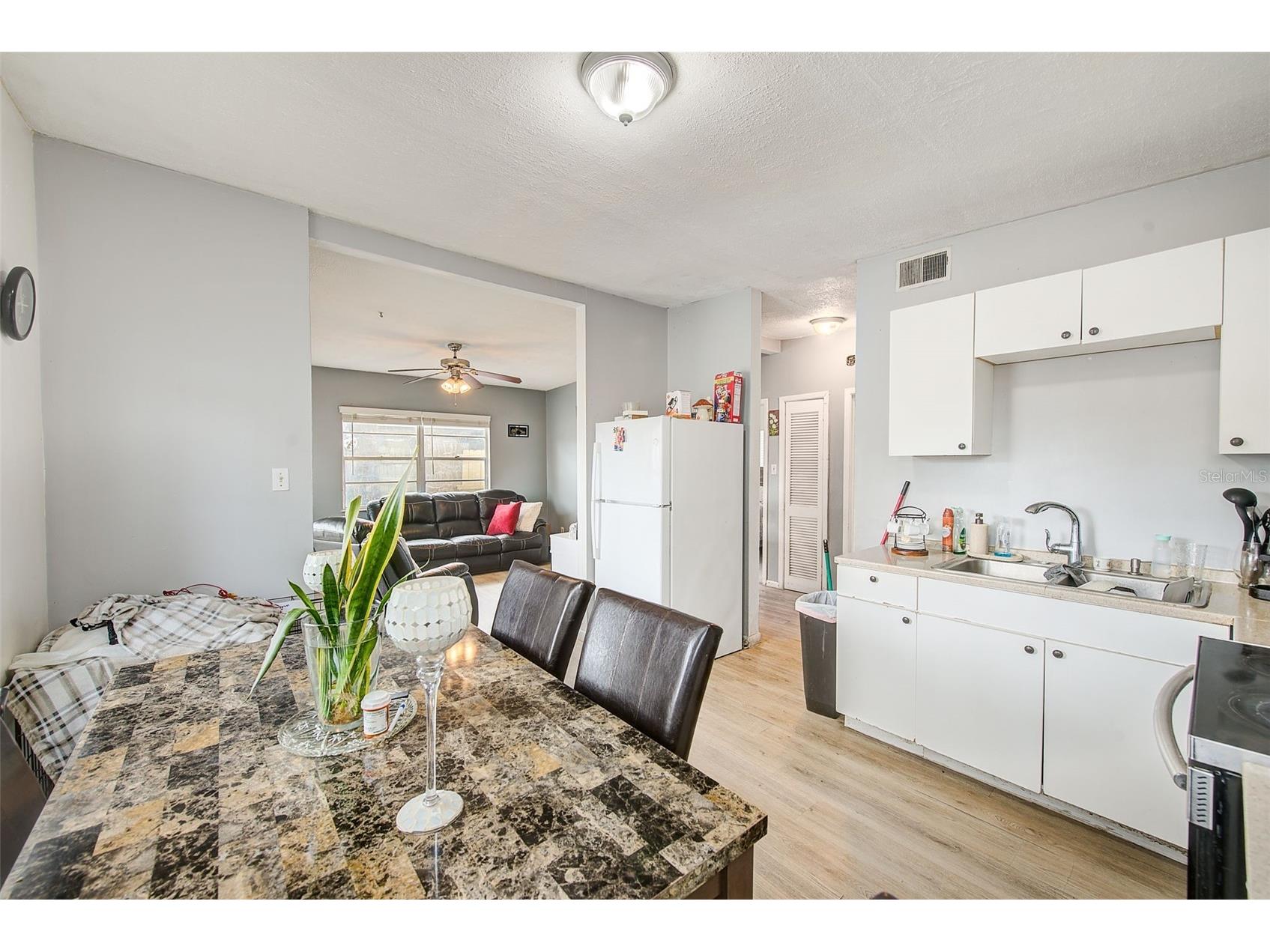 2318 W Powhatan Avenue Tampa FL 33603 TB8524344 image10