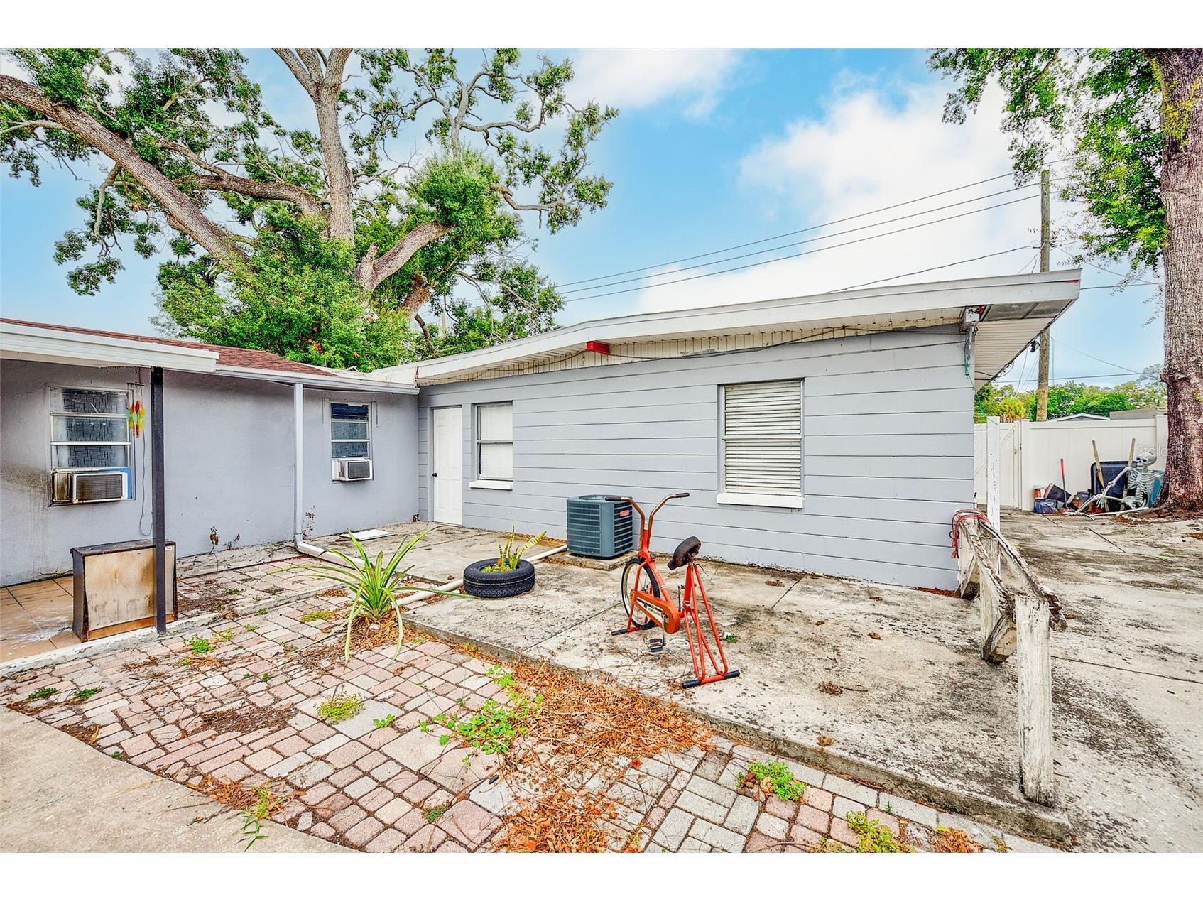 2318 W Powhatan Avenue Tampa FL 33603 TB8524344 image39