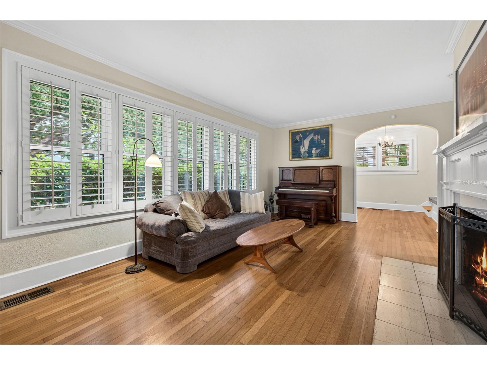 2318 Woodlawn Circle E Saint Petersburg FL 33704 TB8496168 image10