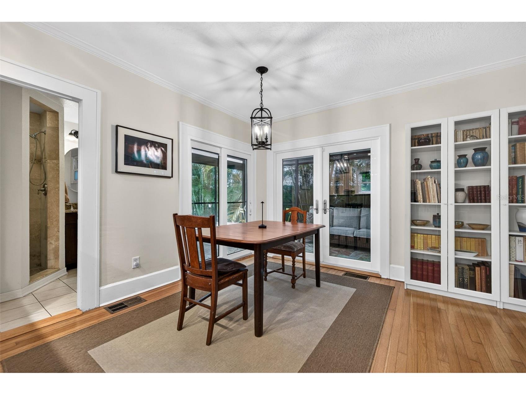 2318 Woodlawn Circle E Saint Petersburg FL 33704 TB8496168 image11