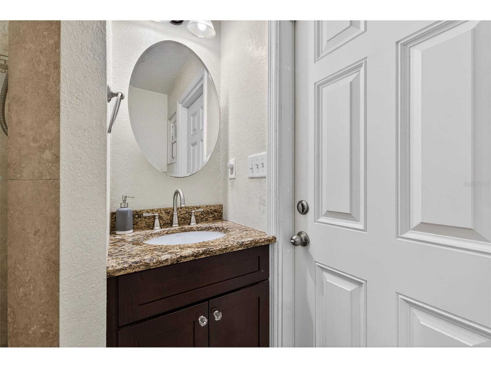 2318 Woodlawn Circle E Saint Petersburg FL 33704 TB8496168 image20