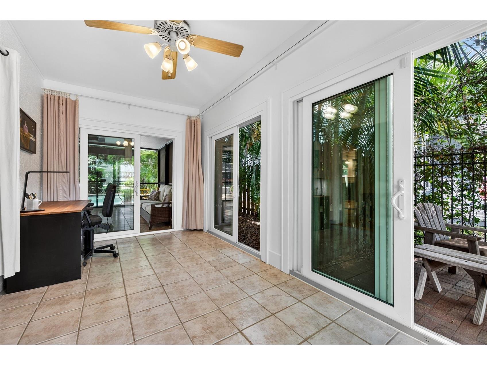 2318 Woodlawn Circle E Saint Petersburg FL 33704 TB8496168 image25