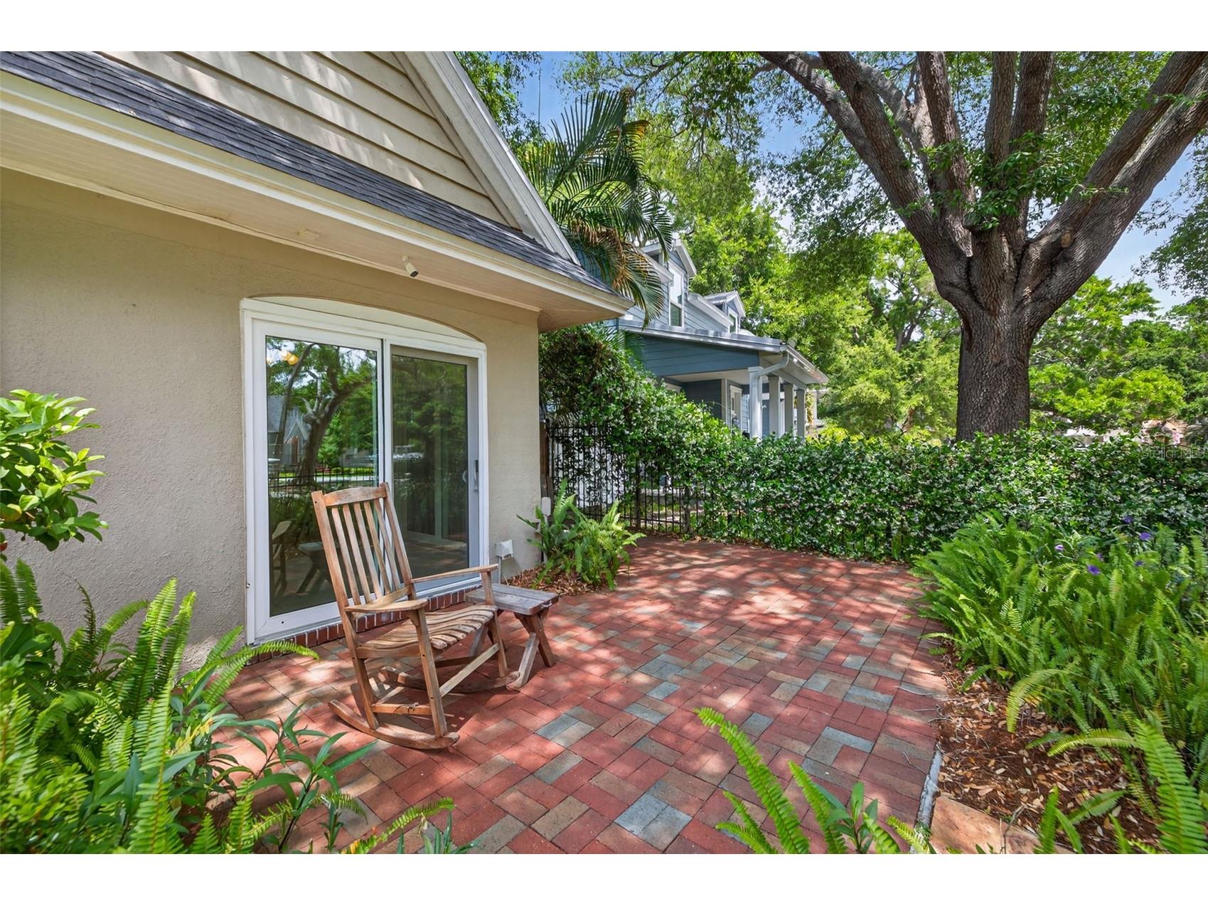 2318 Woodlawn Circle E Saint Petersburg FL 33704 TB8496168 image35