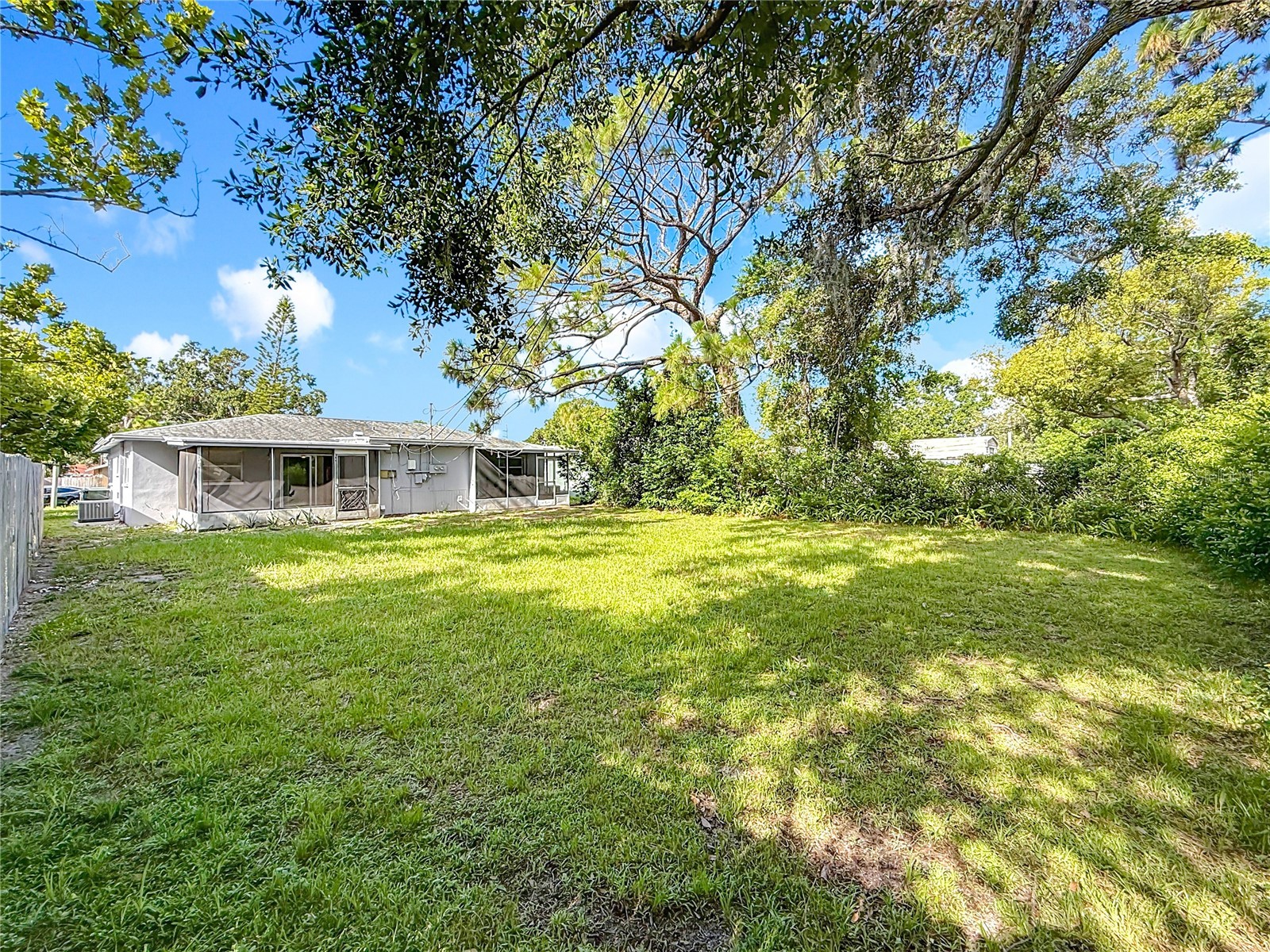 2319 18th Avenue SW Largo FL 33774 TB8486335 image23