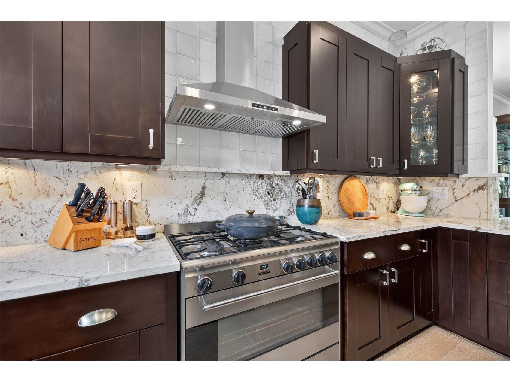 2319 7th Street N Saint Petersburg FL 33704 TB8512712 image14