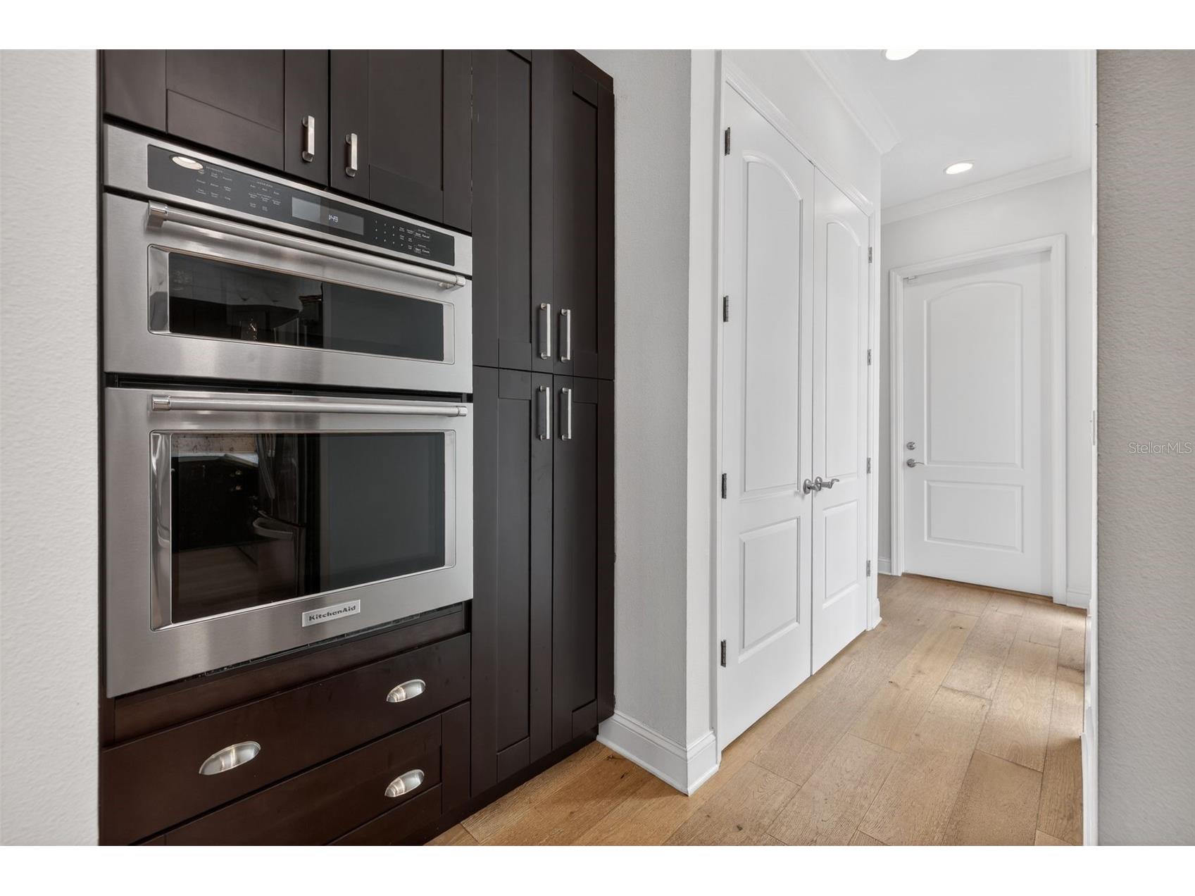 2319 7th Street N Saint Petersburg FL 33704 TB8512712 image15