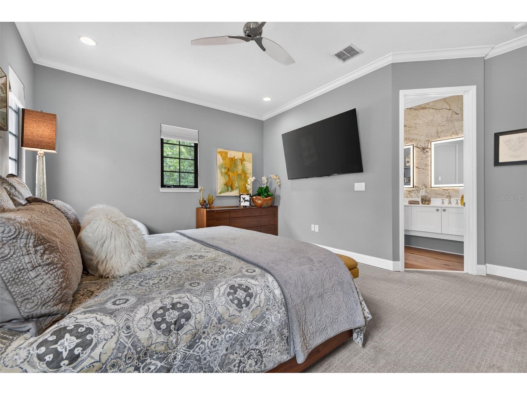 2319 7th Street N Saint Petersburg FL 33704 TB8512712 image23