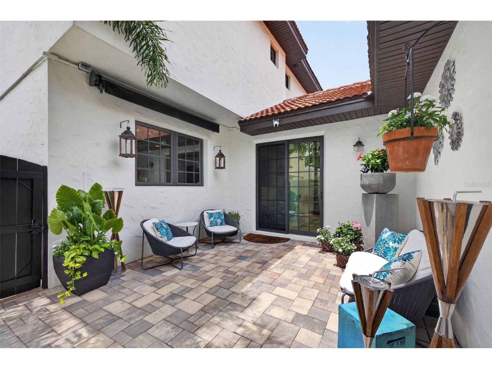 2319 7th Street N Saint Petersburg FL 33704 TB8512712 image30