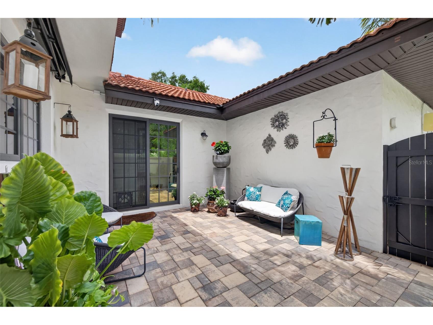 2319 7th Street N Saint Petersburg FL 33704 TB8512712 image32