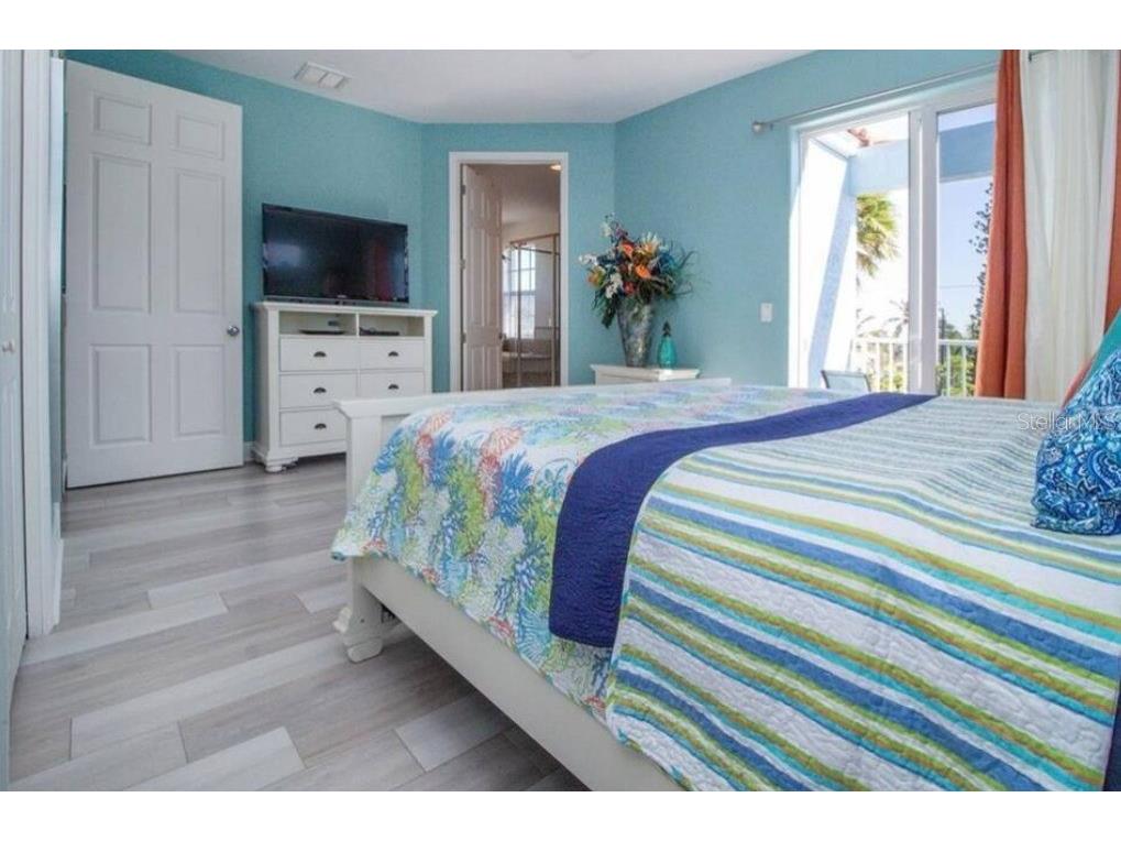 2319 Avenue C #200 Bradenton Beach FL 34217 A4687025 image10