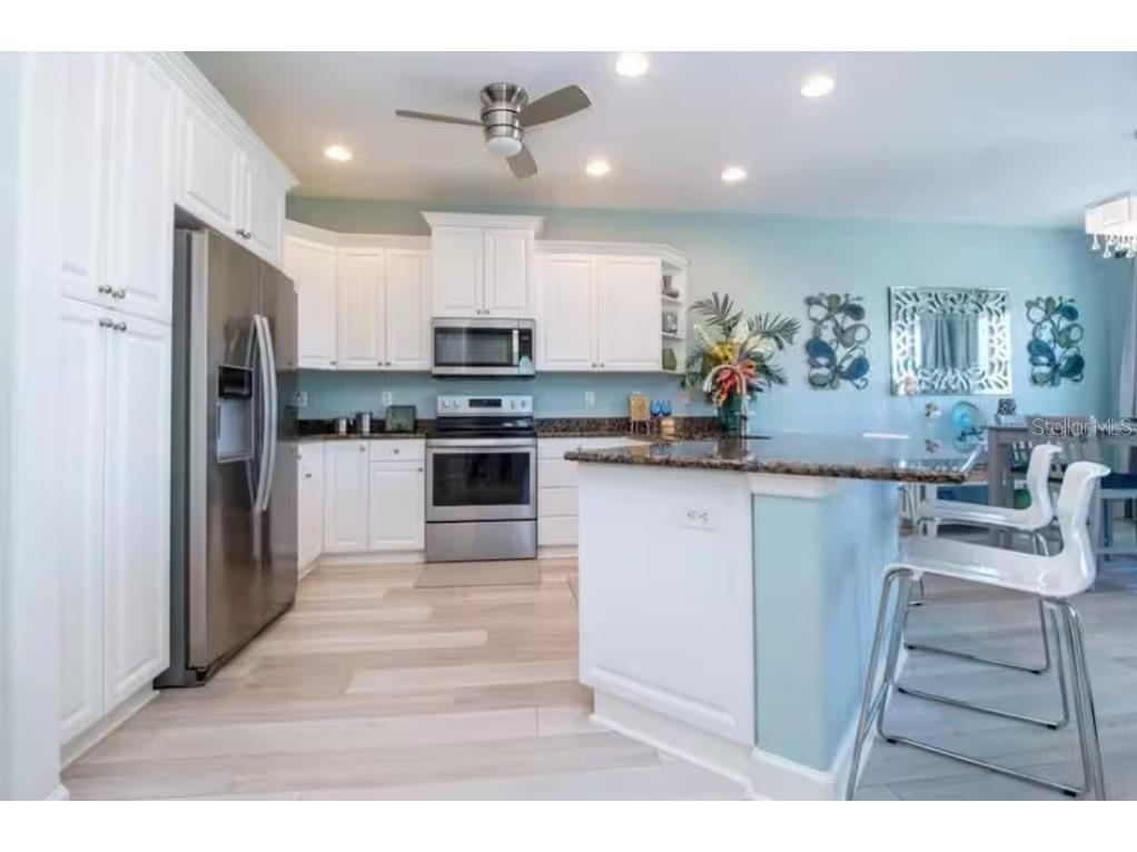 2319 Avenue C #200 Bradenton Beach FL 34217 A4687025 image3