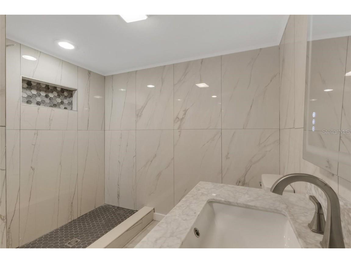 2319 Beneva Terrace #2284 Sarasota FL 34232 A4670174 image21