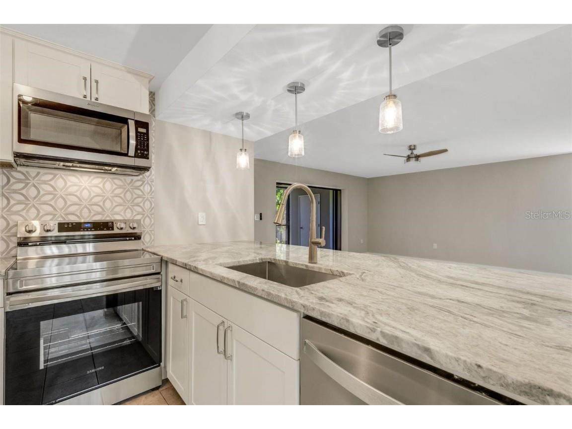 2319 Beneva Terrace #2284 Sarasota FL 34232 A4670174 image6