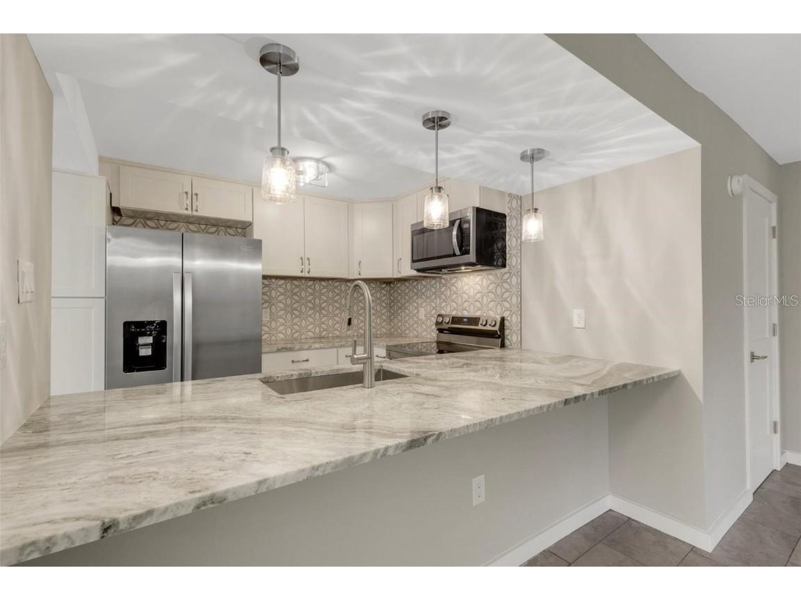 2319 Beneva Terrace #2284 Sarasota FL 34232 A4670174 image8