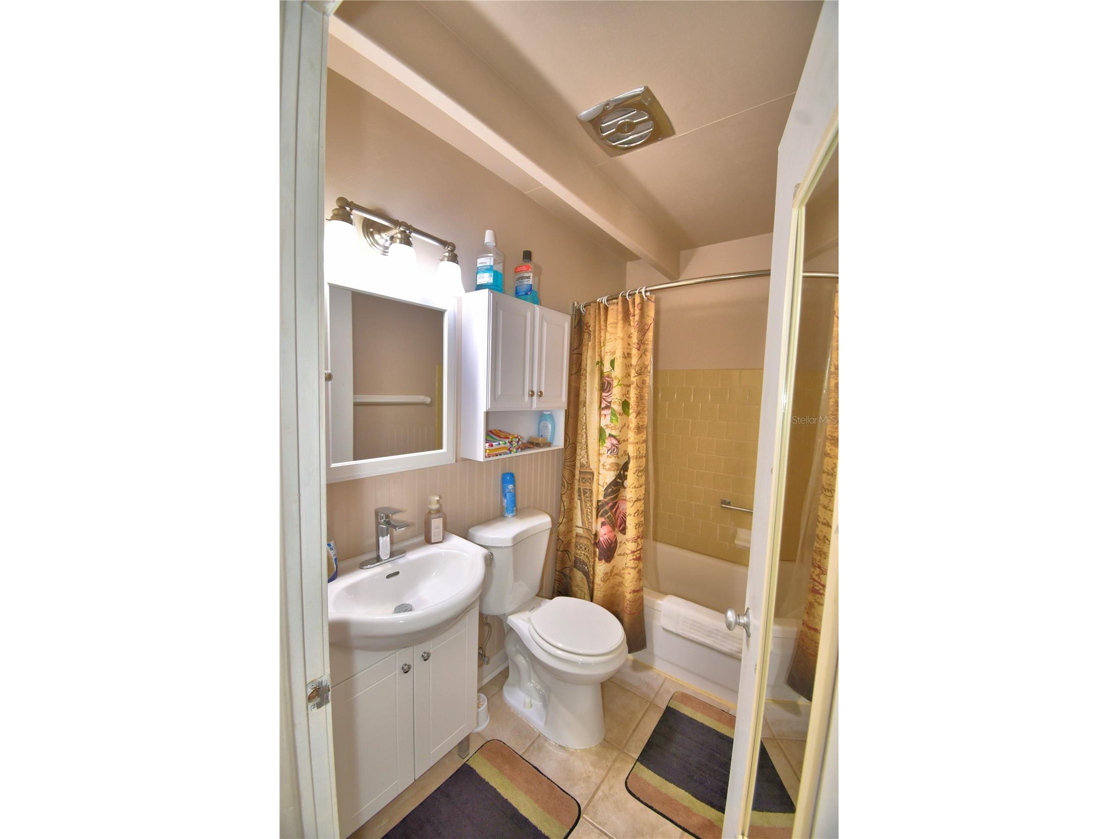 2319 Club Circle Lakeshore FL 33854 - LAKE WALK IN THE WATER P4937951 image16