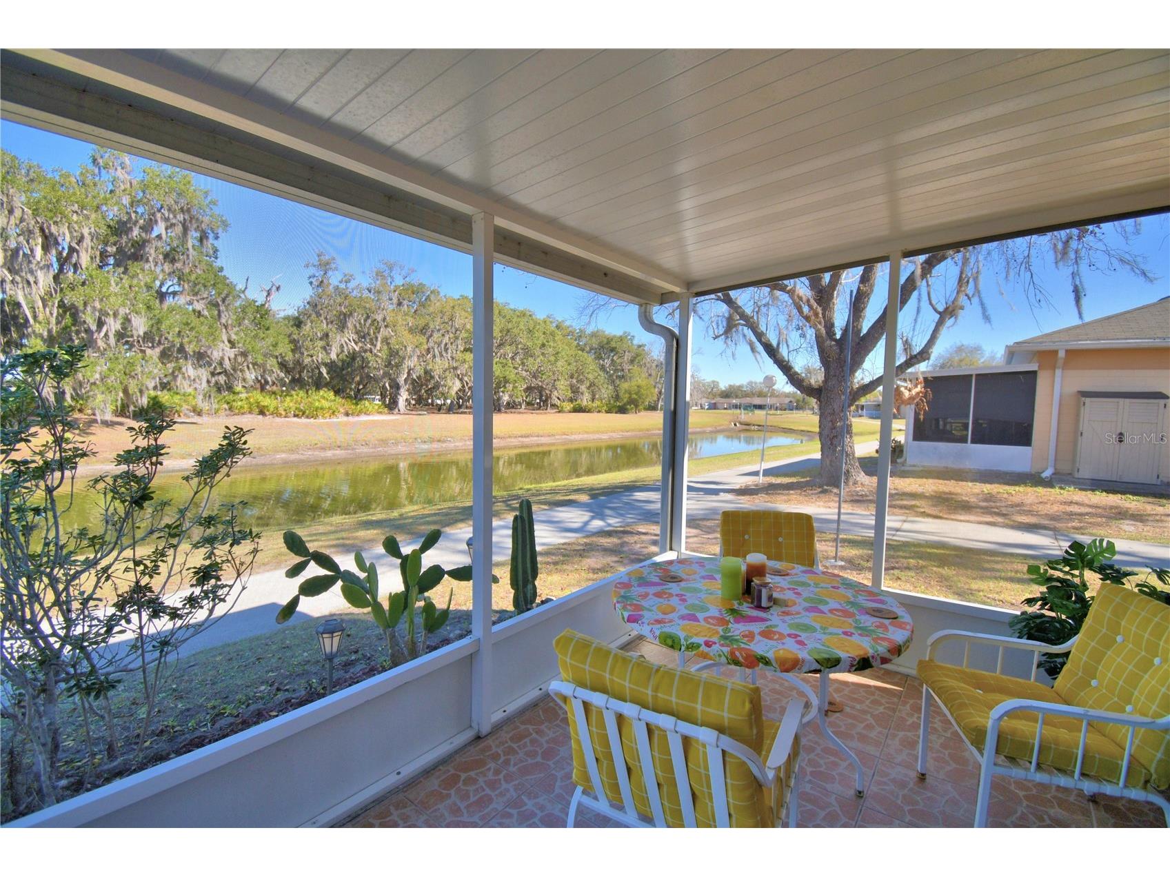 2319 Club Circle Lakeshore FL 33854 - LAKE WALK IN THE WATER P4937951 image23